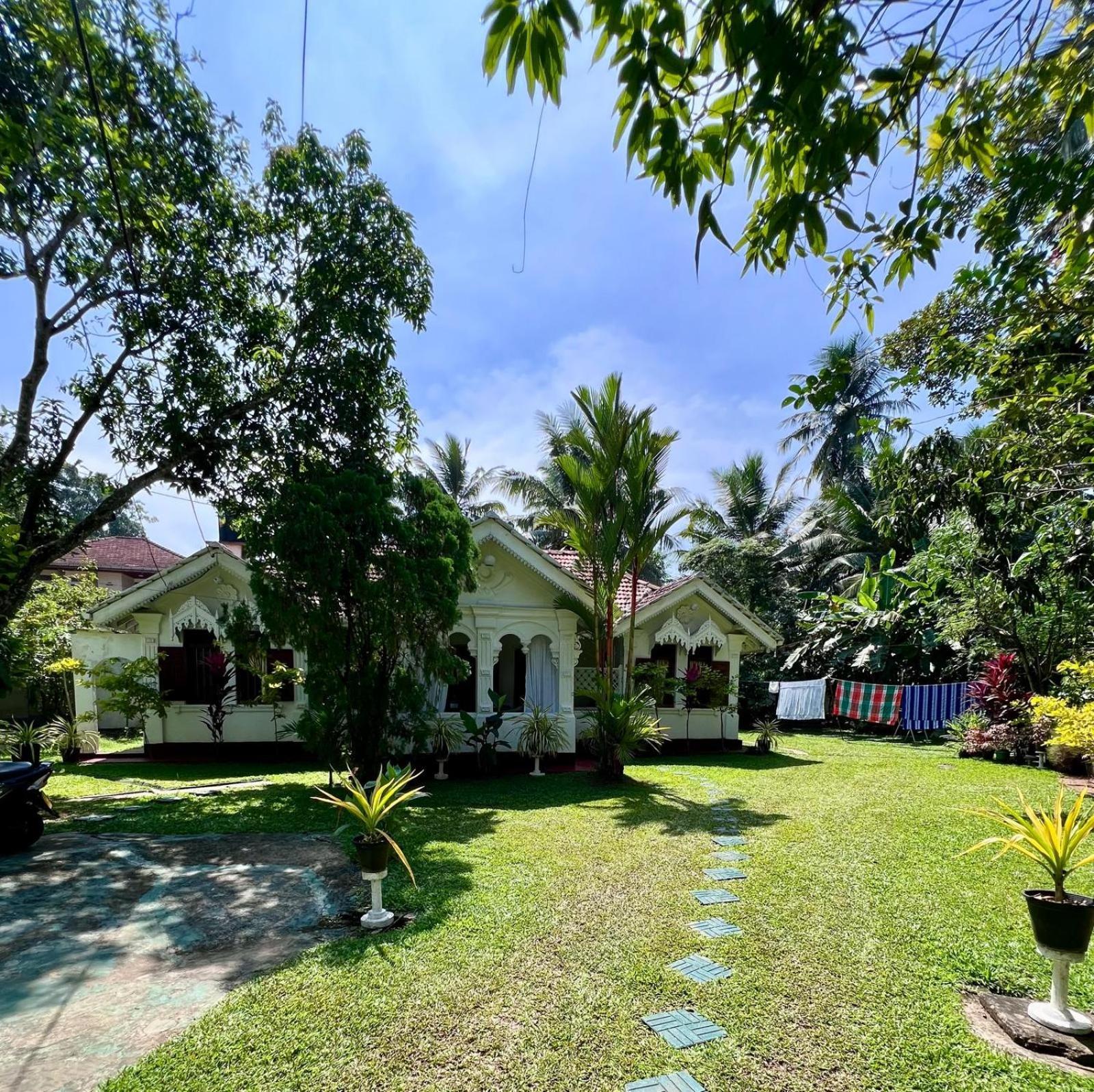 Grand Villa Хіккадува Екстер'єр фото