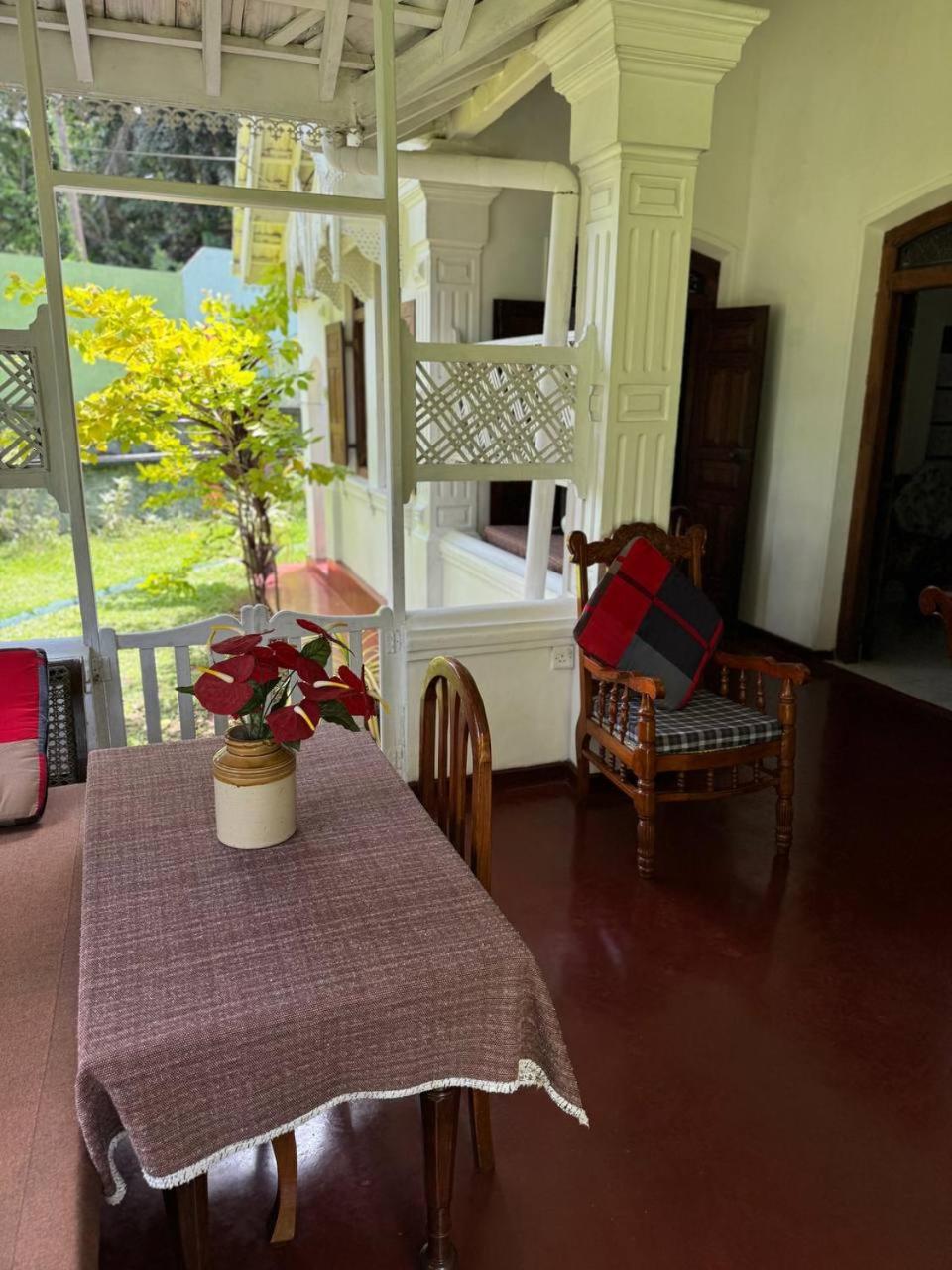 Grand Villa Хіккадува Екстер'єр фото