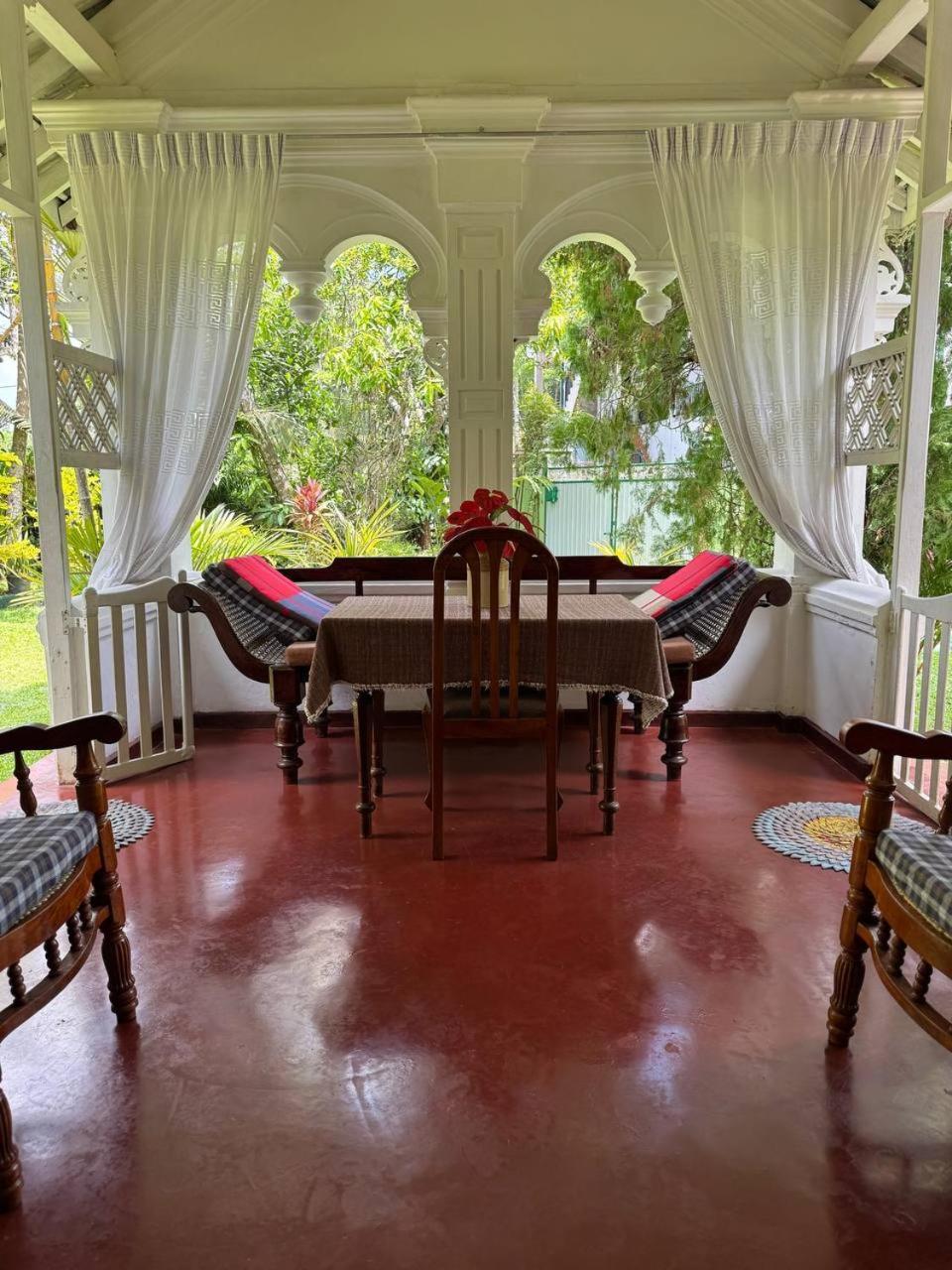 Grand Villa Хіккадува Екстер'єр фото