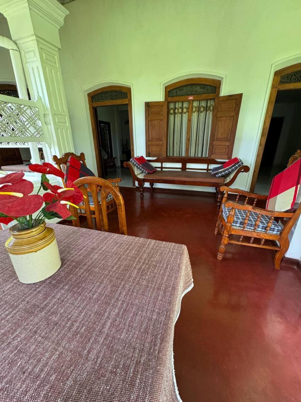 Grand Villa Хіккадува Екстер'єр фото